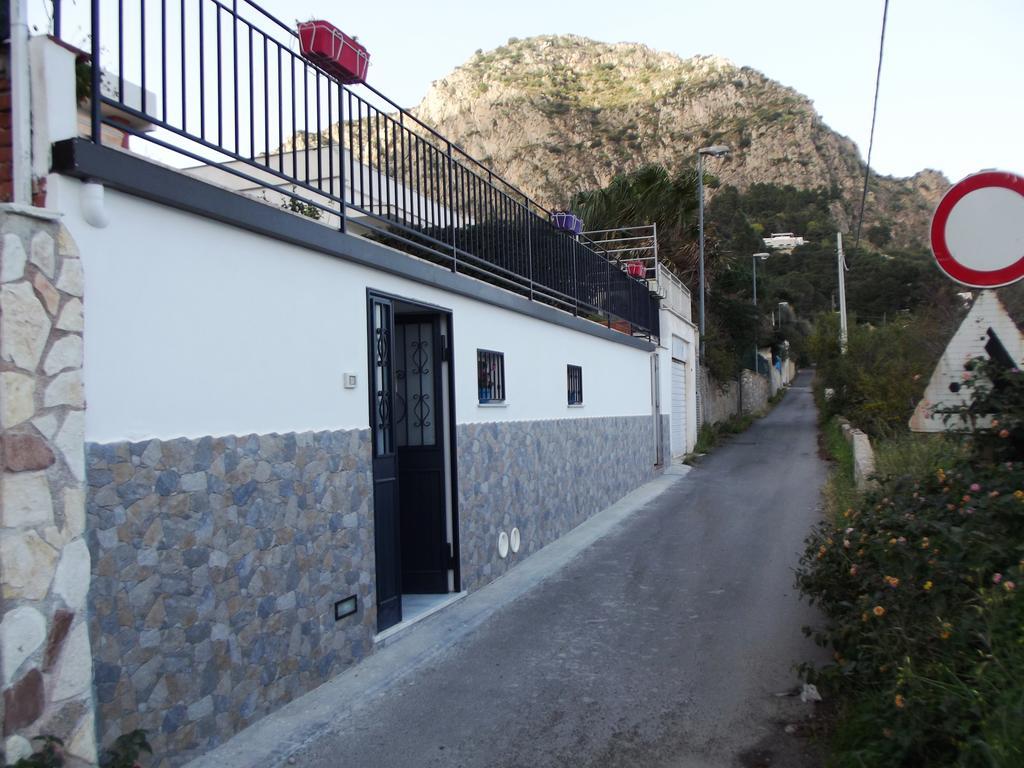 La Porta Sul Mare Apartment Santa Flavia Ngoại thất bức ảnh
